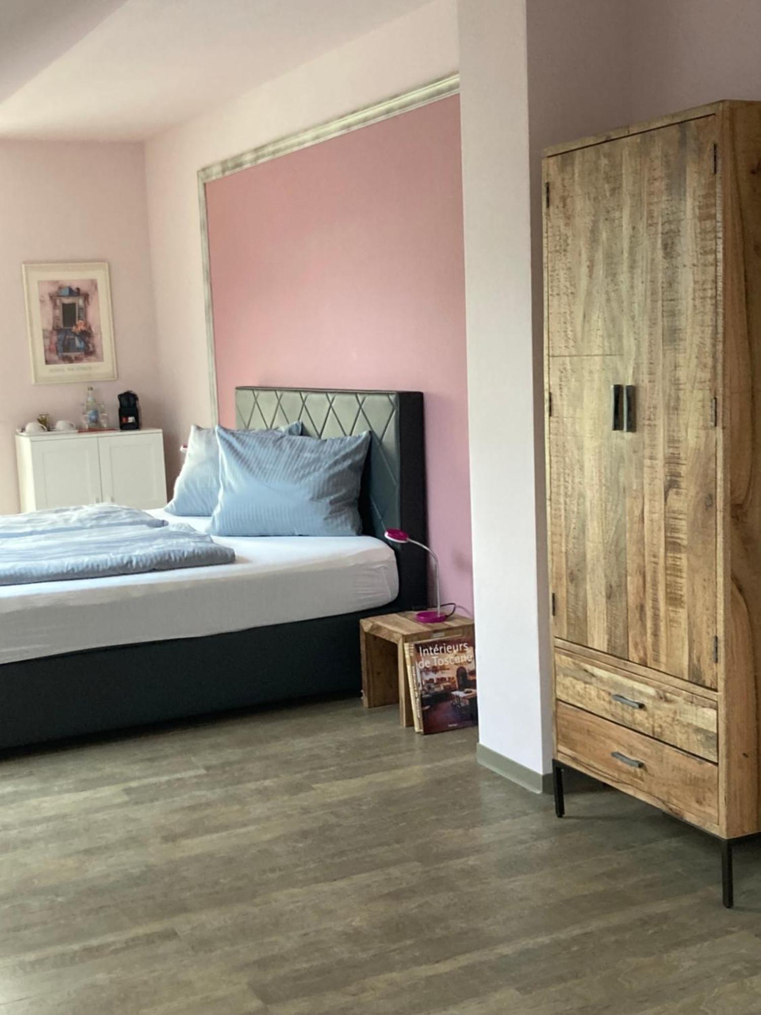 Das Singold Hotel Mit Highspeed Wlan Und Digitalem Schluessel Schwabmunchen Eksteriør bilde