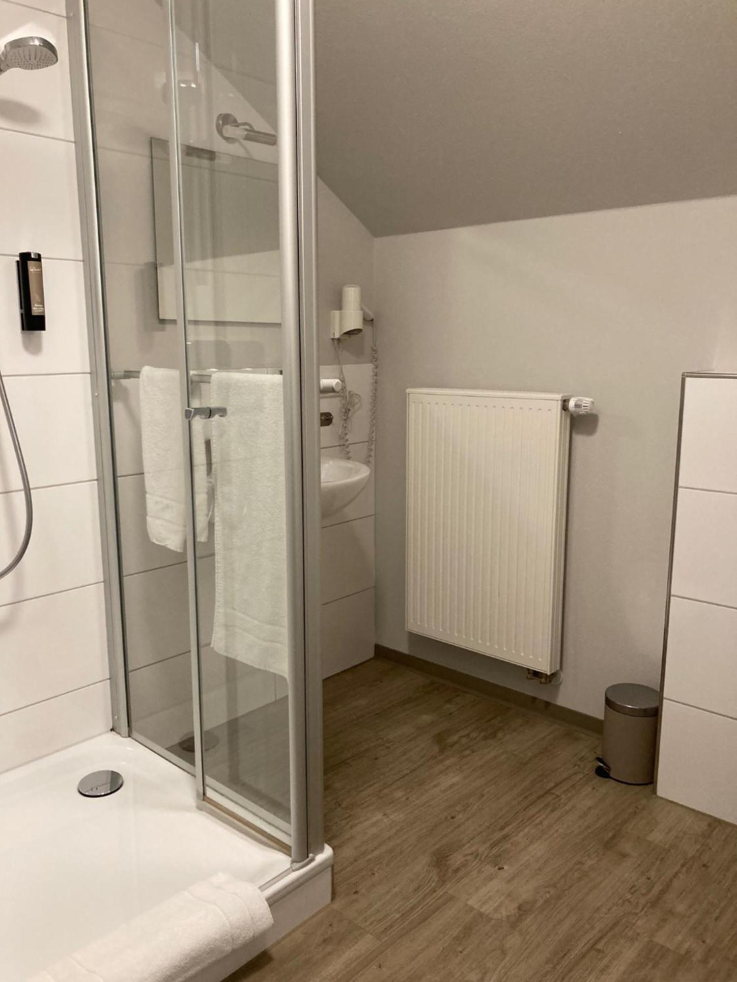 Das Singold Hotel Mit Highspeed Wlan Und Digitalem Schluessel Schwabmunchen Eksteriør bilde